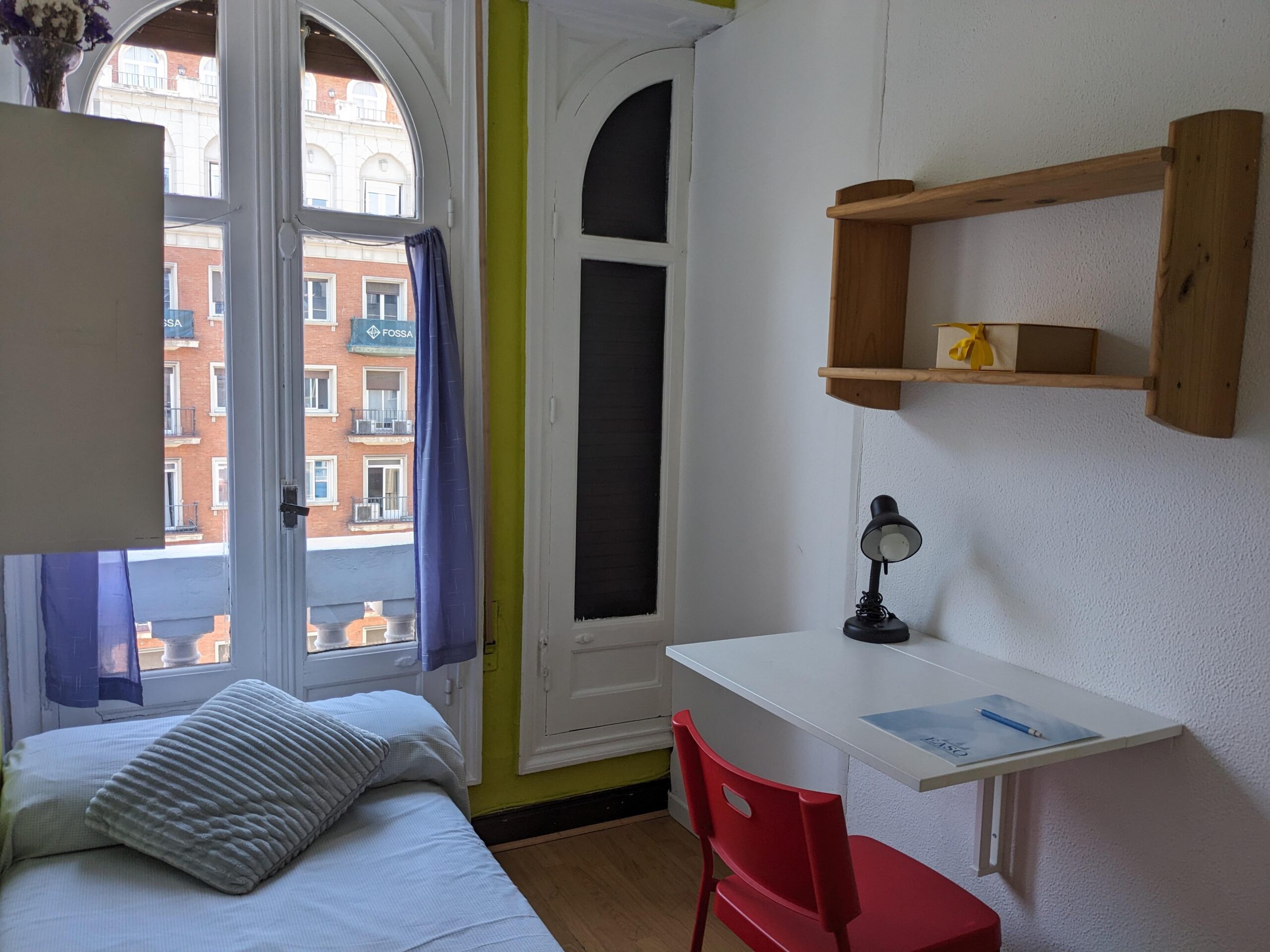 Habitación ventana Madrid